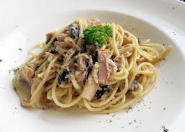 Enaknya Berbuka Dengan Spaghetti Aglio Olio Aneka Topping