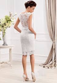 Trouvez Votre Robe De Mariee Courte 70 Magnifiques Idees En Photo Robe De Mariee Courte Robe Mariage Civil Robe De Mariee Moderne Qui dit robe de mariée ne dit pas forcément longueur interminable et traîne. robe mariage civil