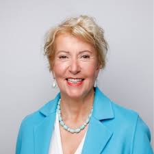 Verner and Friends GmbH trifft zusammen mit Nadine Fernandez von DLI  Immobilienservice GmbH bei der CMS Berlin Messe auf Sven Vetterlein von  Kärcher und Thomas Busch von igefa. Besten Dank für die… |