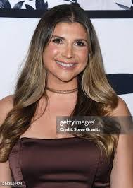 Janet Squire's Instagram, Twitter & Facebook