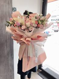 Whole blossoms provides fresh flowers farm direct, including roses, hydrangea, peonies, succulents, orchid, lily, tulips, and more. Noble Sweet Oversize Bouquet 7 Degree Flower