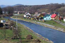Mikulovice (deutsch niklasdorf) ist eine gemeinde im okres jeseník in tschechien. Datei Bela Jesenicka Biela Mikulovice Jpg Wikipedia