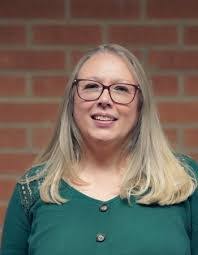 Sara Godwin's Instagram, Twitter & Facebook