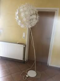 Hallo Verkaufe Meine Ikea Maskros Pusteblume Stehlampe Sie Ist In Einem Super Zustand Und Stammt Aus Einem Nichtraucher Haushalt Stehlampe Ikea Hangeleuchte
