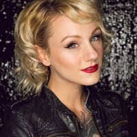 Angela Morris's Instagram, Twitter & Facebook