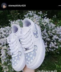 Black Air Force 1 Bubble Gum Sole Grey Reflective Louis Vuitton Air Force 1 S The Custom Movement In 2020 White Nike Shoes Nike Shoes Air Force Fresh Shoes