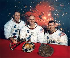 The official universal studios entertainment facebook page. Ken Mattingly Explains How The Apollo 13 Movie Differed From Real Life Universe Today