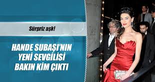 Hande subaşı, önceki akşam sevgilisi atilla alkan'la süpermarket by longtable'ın salı gecesi partisindeydi. Hande Subasi Nin Yeni Sevgilisi Bakin Kim Cikti Son Dakika Magazin Haberleri