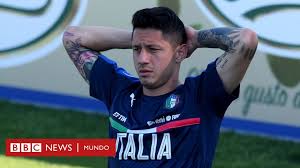 Gianluca lapadula no se salva de los memes tras su tatuaje dedicado a sus raíces peruanas. Gianluca Lapadula El Futbolista Que Pudo Haber Ido Con Peru Al Mundial De Rusia Pero Que Quedo Eliminado Por Jugar Con Italia Y Otros Casos Similares Bbc News Mundo