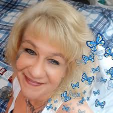 My name John I am looking for a biological female penal to help me finish  the end of my sentence. If you want a pen pal please hit me up my DOC