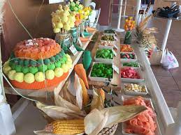 Carrito De Chuches Candy Bar Otono Naranja Amarillo Verde Maiz Panochas Tarta Brochetas Chuches Tartas De Chuches Carritos Chuches Chuches