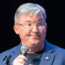 Casey Liss: "@jsnell @tvaziri shit yes"