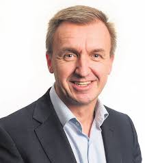 Survey shows lowest ever international sales and orders