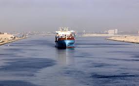 Suezský průplav je pro egypt klíčovým zdrojem deviz. Shutterstock 48466570 Egyptane Dostavili Suezsky Pruplav Bloumatel