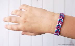 4.5 (( beginner tutorial )) combining colours 0: 19 Diy Friendship Bracelet Ideas Happiness Is Homemade