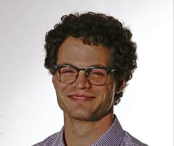 Alex Traylor's Instagram, Twitter & Facebook