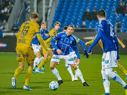 He is 26 years old from norway and playing for rosenborg bk in the norway eliteserien (1). Sarpsborg 08 Kristoffer Zachariassen Siste Zachariassen Skal Ha Gjennomfort Den Medisinske Testen I Rosenborg