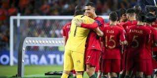 Fernando santos, selecionador de portugal, convocou três jogadores do benfica tendo em vista os a seleção nacional tem pela frente duas deslocações: Cristiano Ronaldo E Selecao Portuguesa Ajudam Futebol Amador