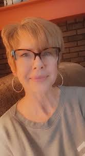 Laura Shumway's Instagram, Twitter & Facebook