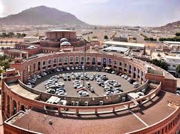 جامعة طيبة التي تعتبر أحد الجامعات الحكومية السعودية والتي تقع في المدينة المنورة، حيث تأسست في 2003 بعد دمج جامعة الإمام محمد بن سعود الإسلامية مع جامعة الملك عبدالعزيز، وتم تسميتها بهذا الإسم. Ø´Ø±ÙˆØ· Ø§Ù„Ù‚Ø¨ÙˆÙ„ ÙÙŠ Ø¬Ø§Ù…Ø¹Ø© Ø·ÙŠØ¨Ø© Ø§Ù„Ø³Ø¹ÙˆØ¯ÙŠØ© Ø§Ù„ÙŠÙˆÙ…