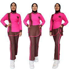 Juga ada model baju untuk senam bagi para wanita muslimah yang menutup aurat. Baju Senam Wanita Terbaru Setelan Terbaru Agustus 2021 Harga Murah Kualitas Terjamin Blibli