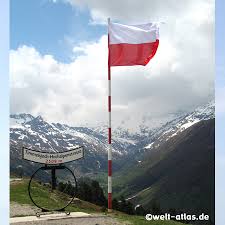 Heute fällt in timmelsjoch nachmittags und auch abends schnee. Photo Near Tollstation Of The Timmelsjoch Welt Atlas De