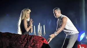 Escuchar musica de romeo santos 2021 gratis. Mujer Se Niega A Darle Beso A Romeo Santos En Pleno Concierto Modelo Caroline Aquino El Universal Cartagena El Universal Cartagena