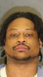 Sex criminal allegedly throws pitcher, hits judge in head