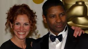 Moving towards her personal life, she has had many alleged relationships with actors dylan mcdermott, jason patric, kiefer sutherland, liam neeson, matthew perry and benjamin bratt. Denzel Washington Julia Roberts To Feature In Netflix Drama Leave The World Behind Entertainment News Firstpost