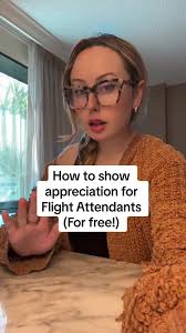 Just a small thank you could really make your flight attendant’s day!  #flightattendant #traveltips #spreadkindness