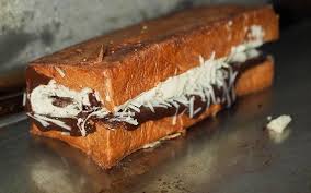 Best serve while hot and with dip. 5 Cara Membuat Roti Bakar Terenak Ada Telur Kornet Hingga Alpukat Keju Lumer