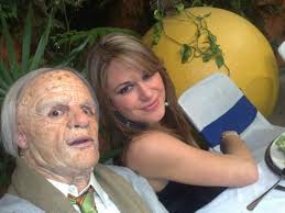 Juan Samperio Que Alguien Mate al Abuelo.