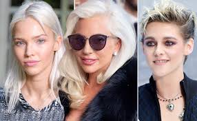 Anche i tagli corti possono essere resi voluminosi alternando lunghezze diverse e, rifinendo poi . Capelli I Colori Della Primavera Sono Scandi E Silver Blonde