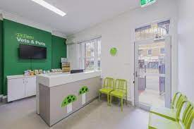 Veterinary Interior Design Vet Clinics And Hospital Construction Pet Care Consultation Room Design Veterinary Clinic Vet Clinics Pet Clinic