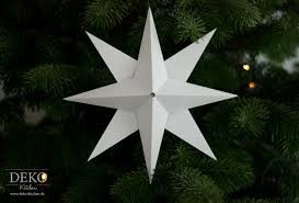 Sterne aus lichtern, aus holz oder selbstgebastelte weihnachtssterne dienen zur dekoration und verleihen uns das ultimative. 3d Stern Basteln Einfach Und Schnell Einen Hubschen Weihnachtsstern Selber Machen Deko Kitchen