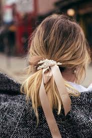 You can mix and match and pick your favorite accessories for the night—istiana is wearing a combination of the pretty in pearl hair clip set and tortoise shell hair clips for her final date night look. Pearl Hair Clips 6 Ways To Style Pearl Hair Clips Poor Little It Girl