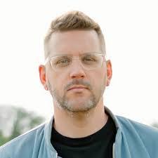 Jeremy Hoekstra's Instagram, Twitter & Facebook