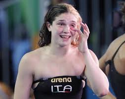 Women 50m breaststroke benedetta pilato 29.30 world record 2021 european aquatics. Benedetta Pilato Argento Nei 50 Rana Vorrei Sentirmi Cosi Per Il Resto Della Mia Vita Radio Deejay