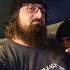 Mike Hessler's Instagram, Twitter & Facebook