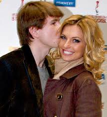 Например, татьяна васильева заявила, что. Kirill Safonov I Sasha Saveleva Razvod Roman S Annoj Snatkinoj I Vozvrashenie Ekspress Gazeta