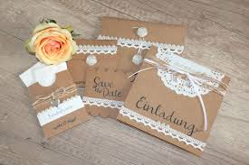 Einladungskarten zur konfirmation selbst gestalten, es war ein teil der hochzeitsbräuche, in denen familienmitglieder aus entfernten orten einschließlich der freunde des paares eine einladung zur teilnahme an der hochzeit gegeben werden. Diy Hochzeitseinladungen Save The Date Karten Taschentuchhullen Vbs Hobby