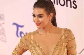 pin by malak salah on فنانات celebrities fashion lace top