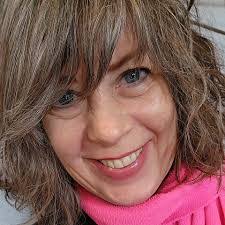 Joan Hynes's Instagram, Twitter & Facebook