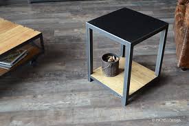 Le style industriel s'adapte à toutes les décorations. Table D Appoint Industrielle Chic En Bois Et Metal Sur Mesure Eris