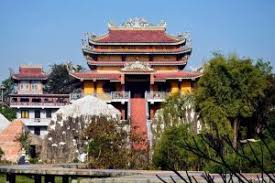 Vietnam Phat Quoc Tu Temple