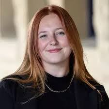 Samantha Azure's Instagram, Twitter & Facebook