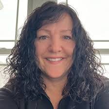 Kari Townsend's Instagram, Twitter & Facebook