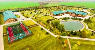 Read cnn's fast facts about dmitry medvedev and learn more about the former prime minister of russia. Medvedev Corruption Palaces Yachts Vineyards Of Russian Pm Navalny Issues Report On Medvedev S Secret Empire Photos Video In Russian Photos Mobile Version Censor Net