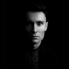 SUPPORT ANNOUNCEMENT Excited to announce that RobinPlaysChords will be  supporting Kathryn Joseph this April! Robin Jax, through his solo work as  RobinPlaysChords, one-half of the transatlantic duo The Companions, and  founder of