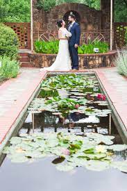 Cindy Medick Photography At Weston Gardens Wedding Venue In Fort Worth Texas Www Westongardensw Garden Wedding Venue Dfw Wedding Venues Outdoor Wedding Venues